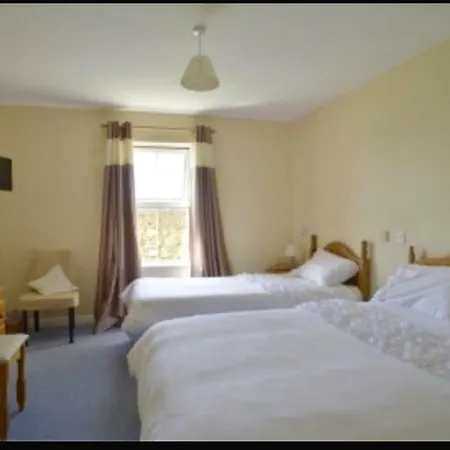 Hotel Tory Harbour View *