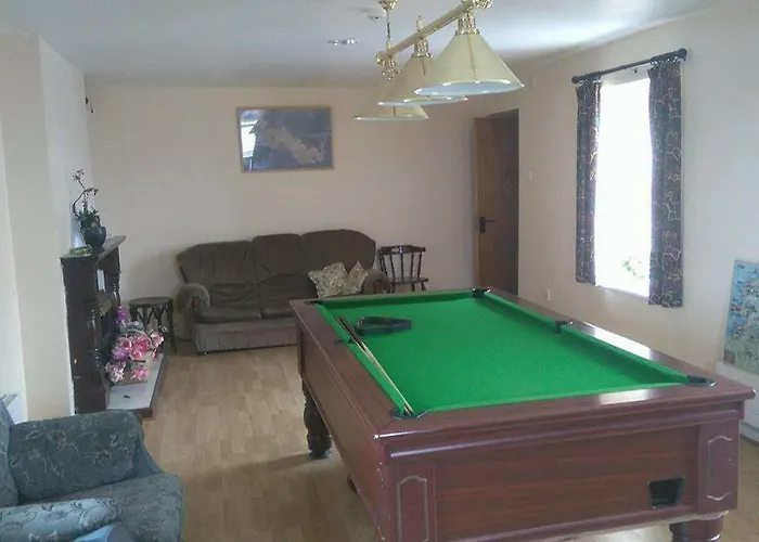 Hotel Tory Harbour View